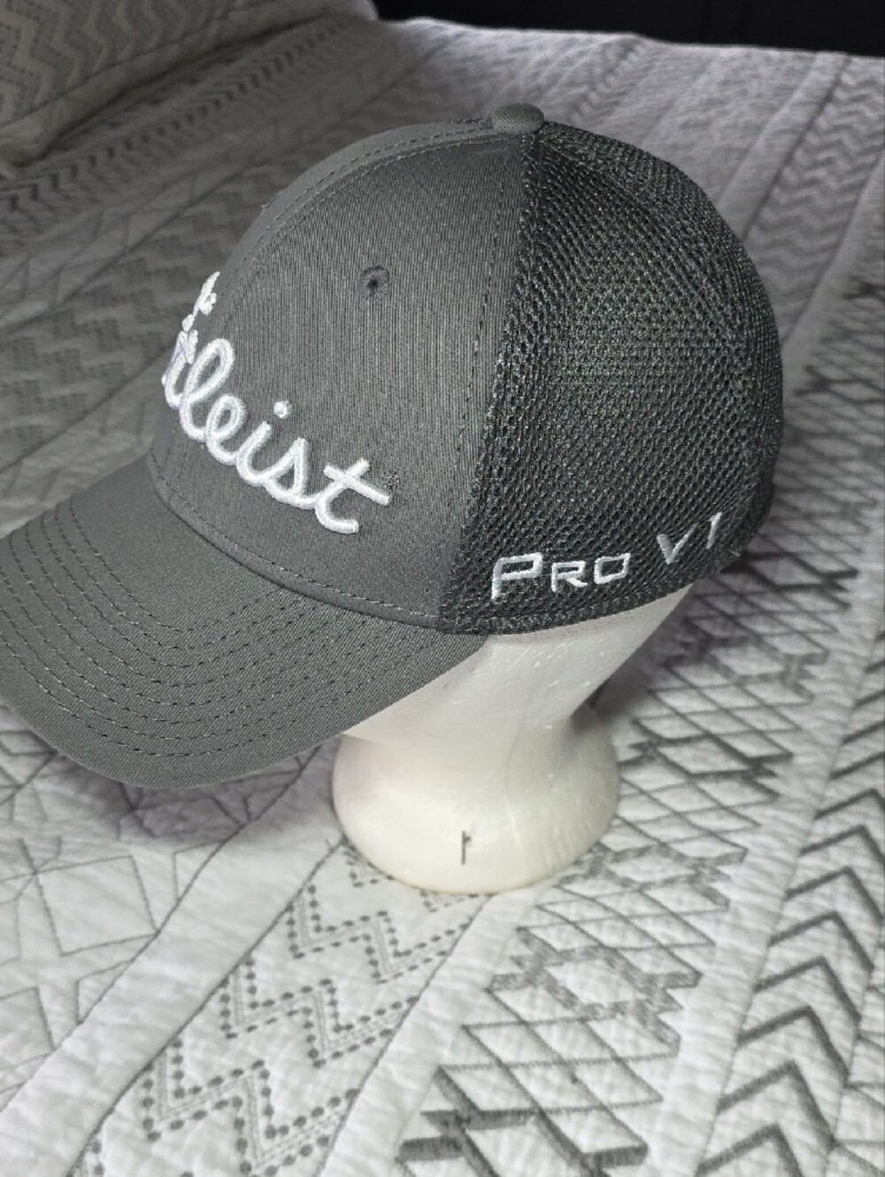 Titleist Gray Script Logo Mesh Golf Cap - Picture 2 of 5